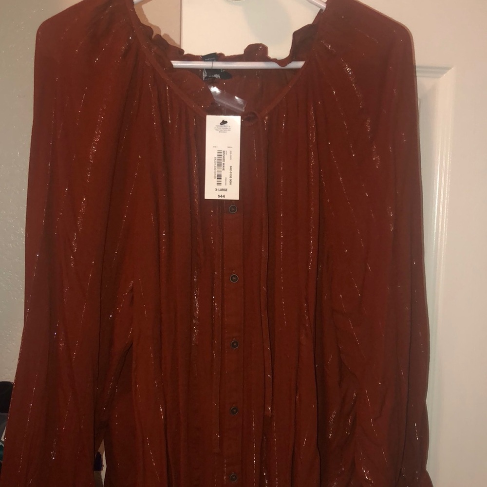 Maroon button up shirt